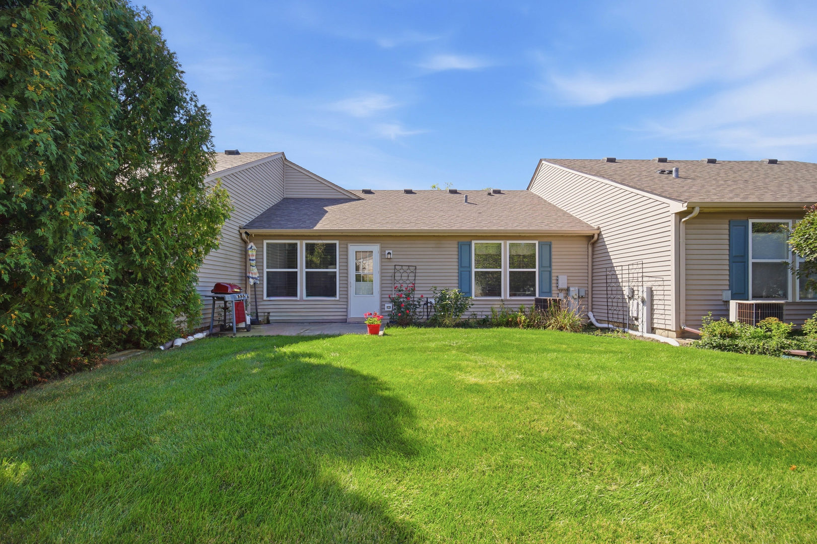657 South Curran Road Round Lake, IL 60073 - Photo 10 of 11 Gallery Image 10