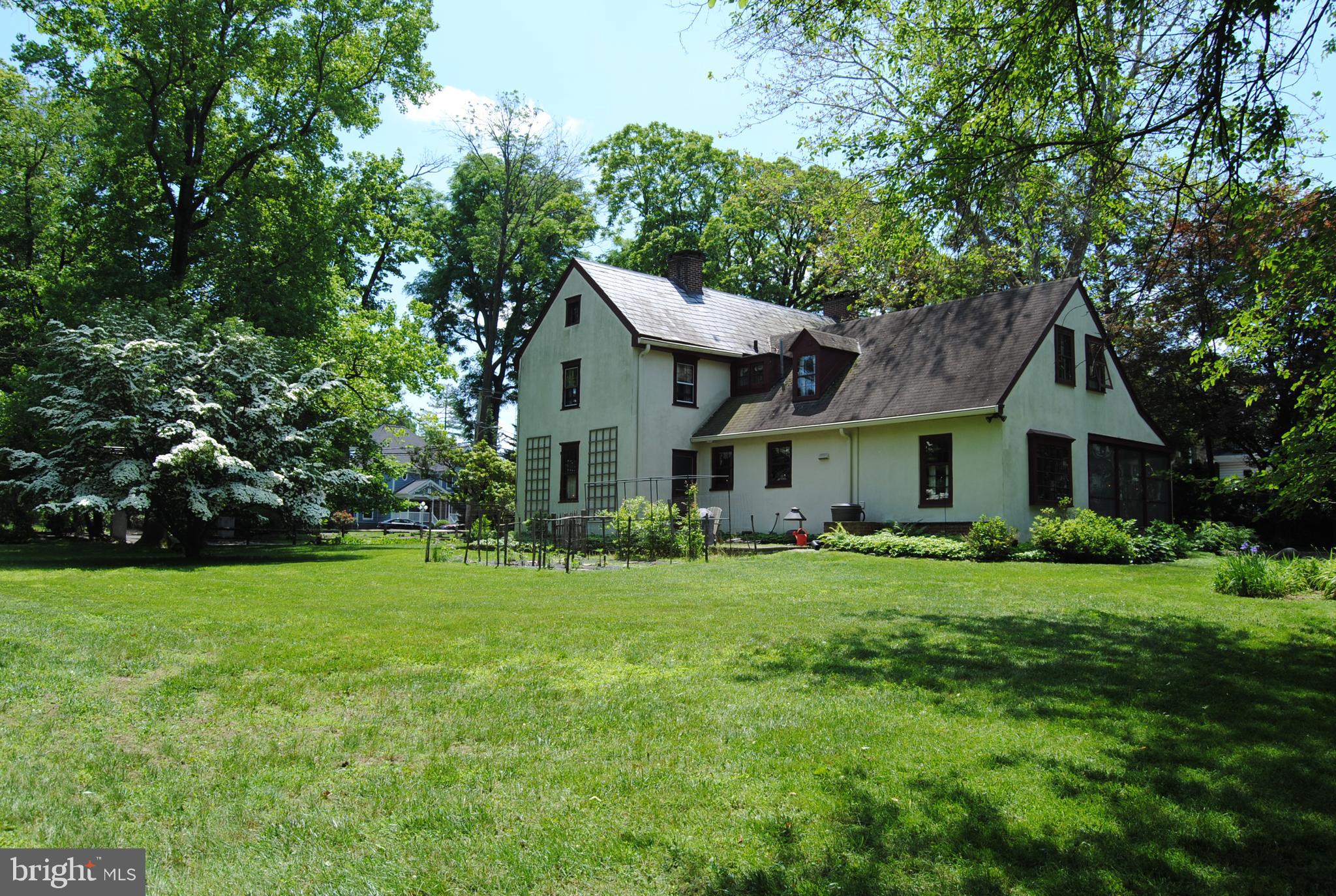 1416 Huntingdon Road Abington, PA 19001 - Photo 2 of 16