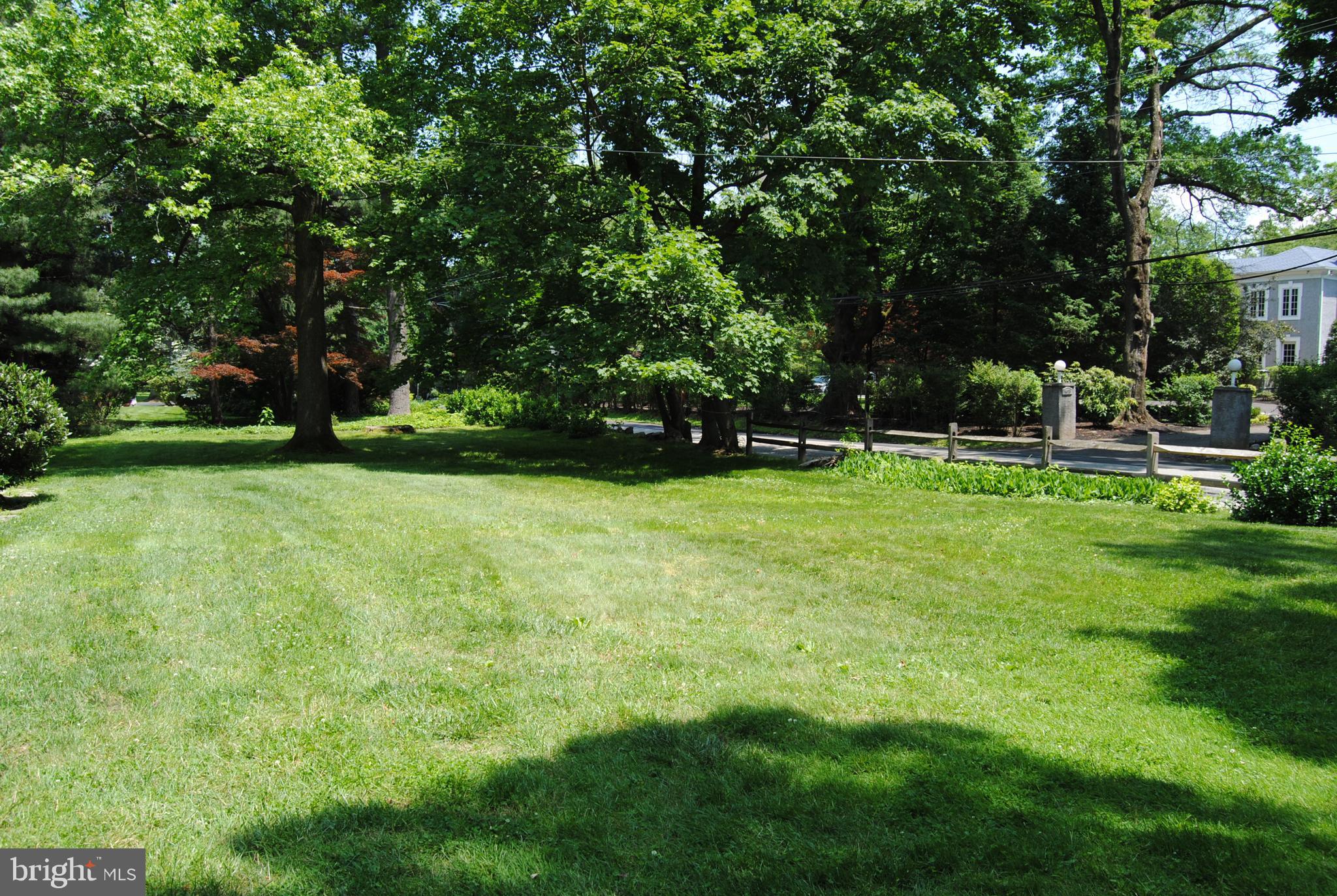 1416 Huntingdon Road Abington, PA 19001 - Photo 7 of 16