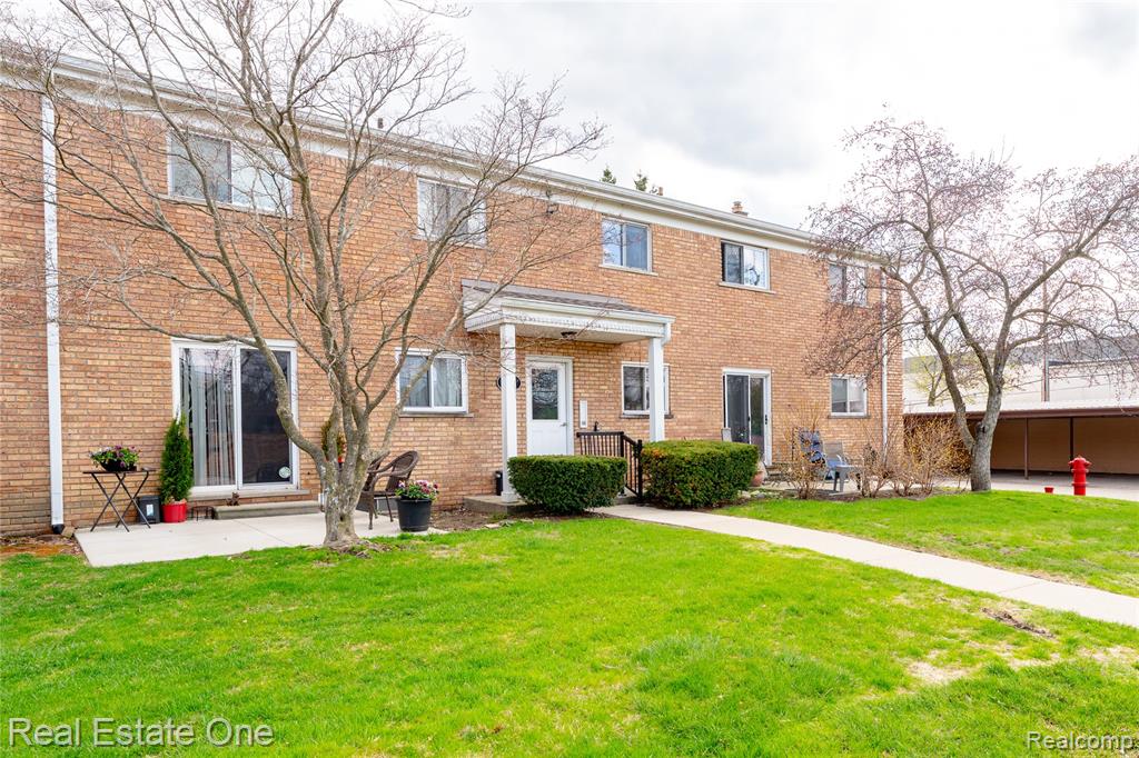 801 West Long Lake Road, Unit 4 Bloomfield Hills, MI 48302 - Photo 18 of 22