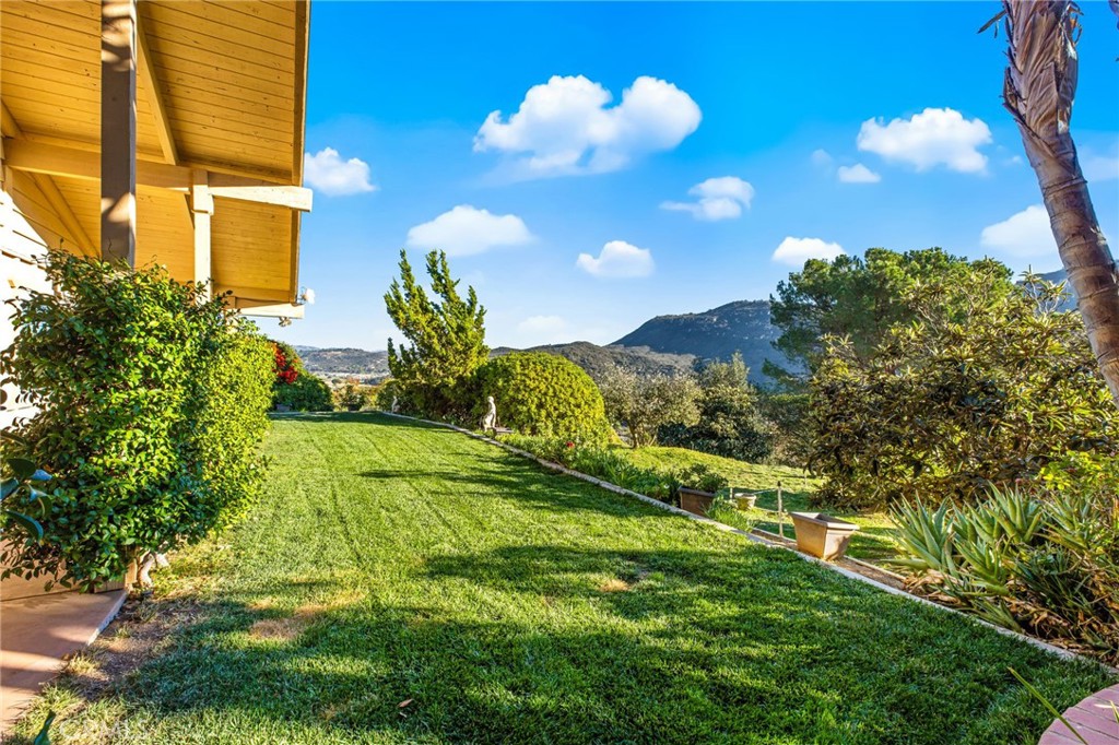 27312 Cool Water Ranch Road Valley Center, CA 92082 - Photo 27 of 62