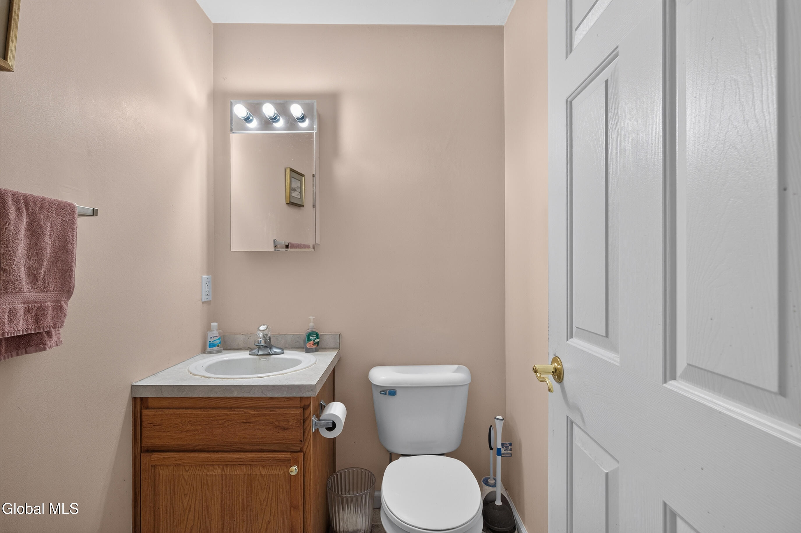 67 Higgins Road North Greenbush, NY 12198 - Photo 16 of 65 033-67-Higgins-Road-West-Sand-Lake-NY-12
