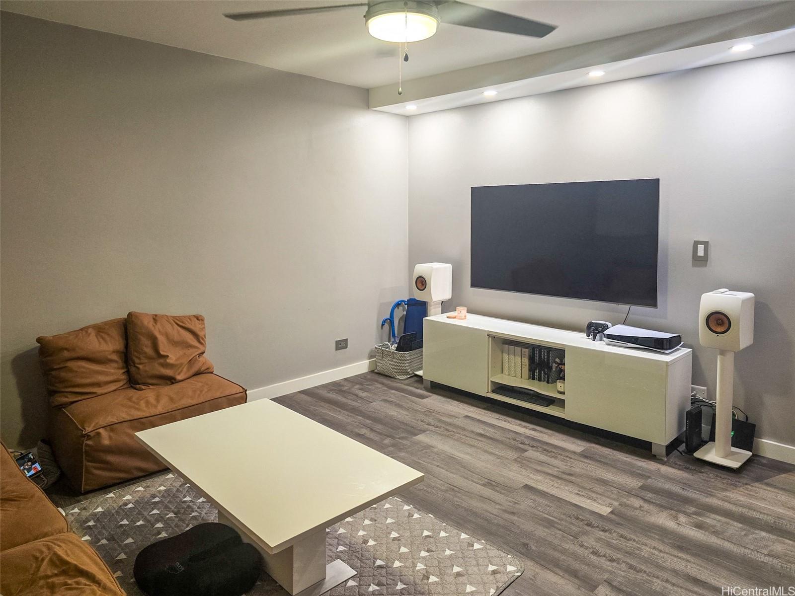 5180 Likini Street, Unit 703 Honolulu, HI 96818 - Photo 3 of 8