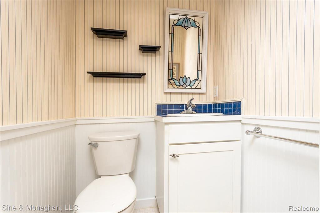 415 Maison Road Grosse Pointe Farms, MI 48236 - Photo 18 of 50