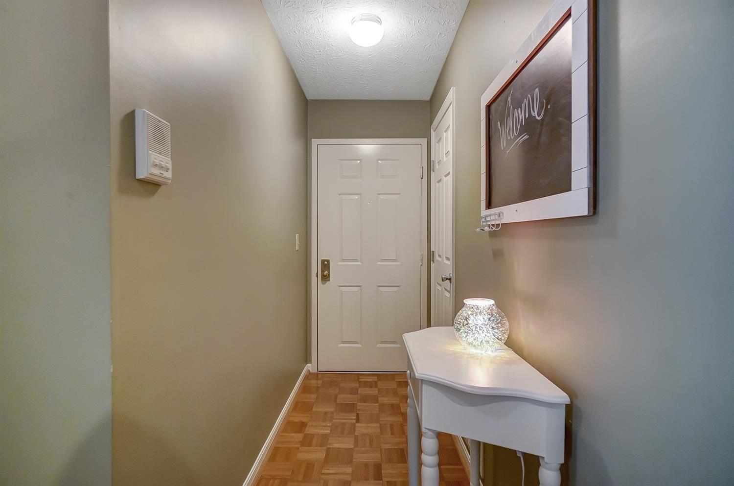 7394 Ridgepoint Drive, Unit 10 Cincinnati, OH 45230 - Photo 5 of 50