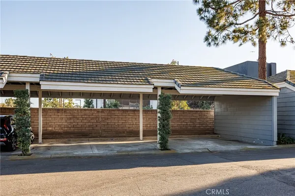 $924,000 | 7291 Coho Drive, Unit 105, Huntington Beach, CA 92648