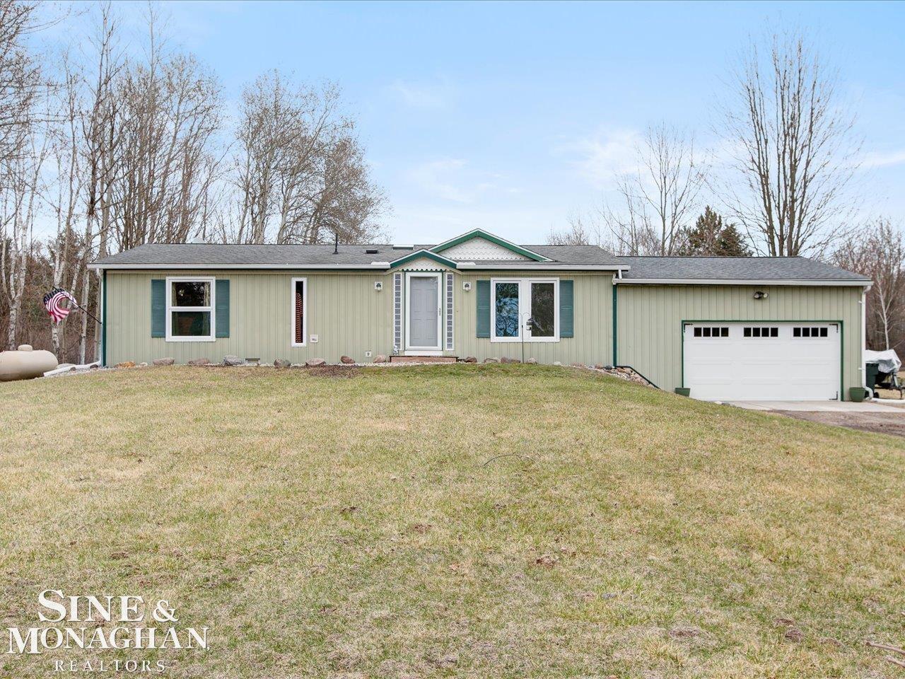7379 Babcock Road Lexington, MI 48450 - Photo 2 of 31 Gallery Image 2