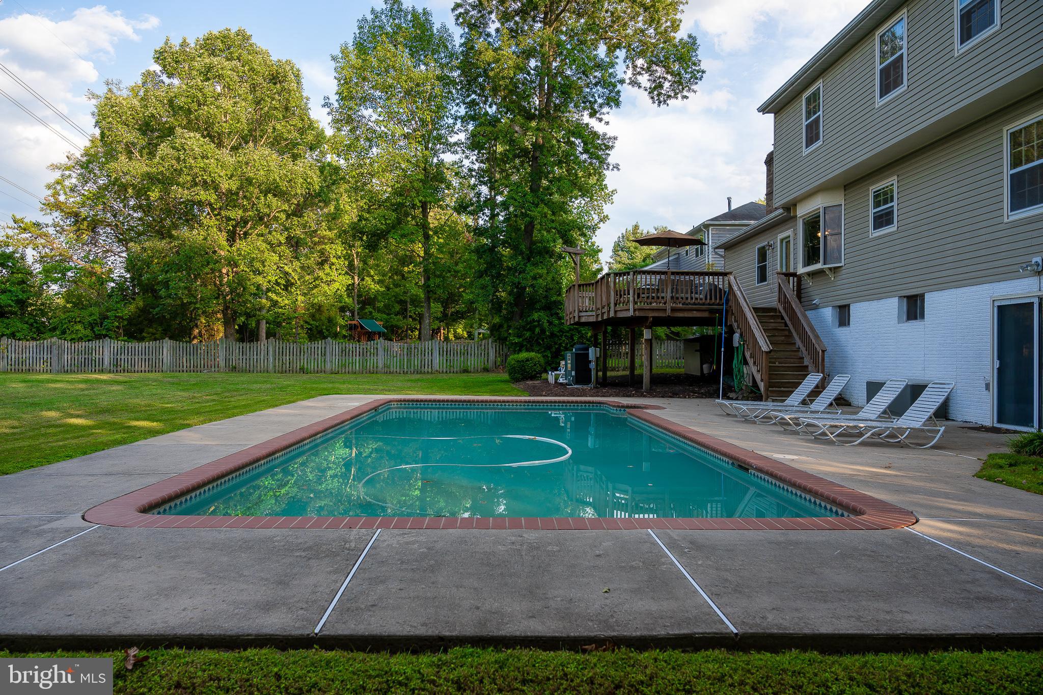 6507 White Post Road Centreville, VA 20121 - Photo 17 of 57 Exterior - Heated Swimming Pool