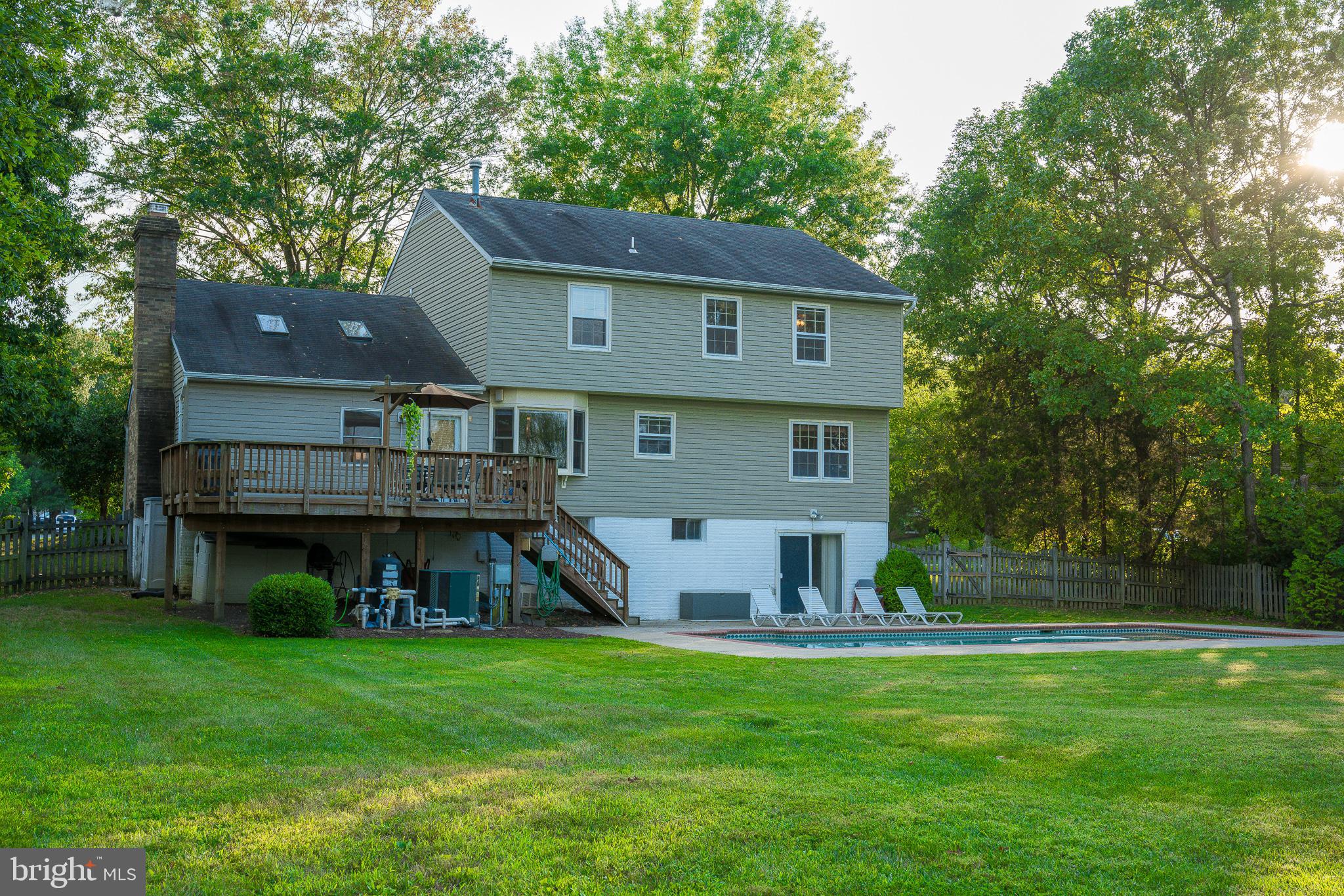 6507 White Post Road Centreville, VA 20121 - Photo 20 of 57 Exterior - Back View