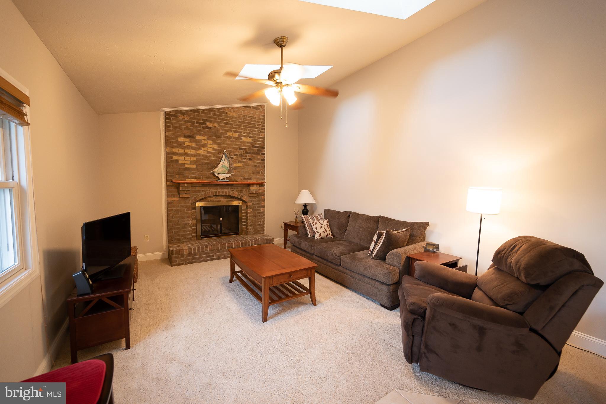 6507 White Post Road Centreville, VA 20121 - Photo 31 of 57 Family Room