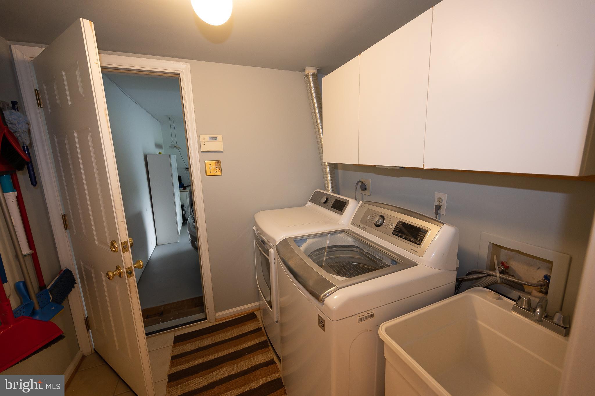 6507 White Post Road Centreville, VA 20121 - Photo 34 of 57 Laundry Room