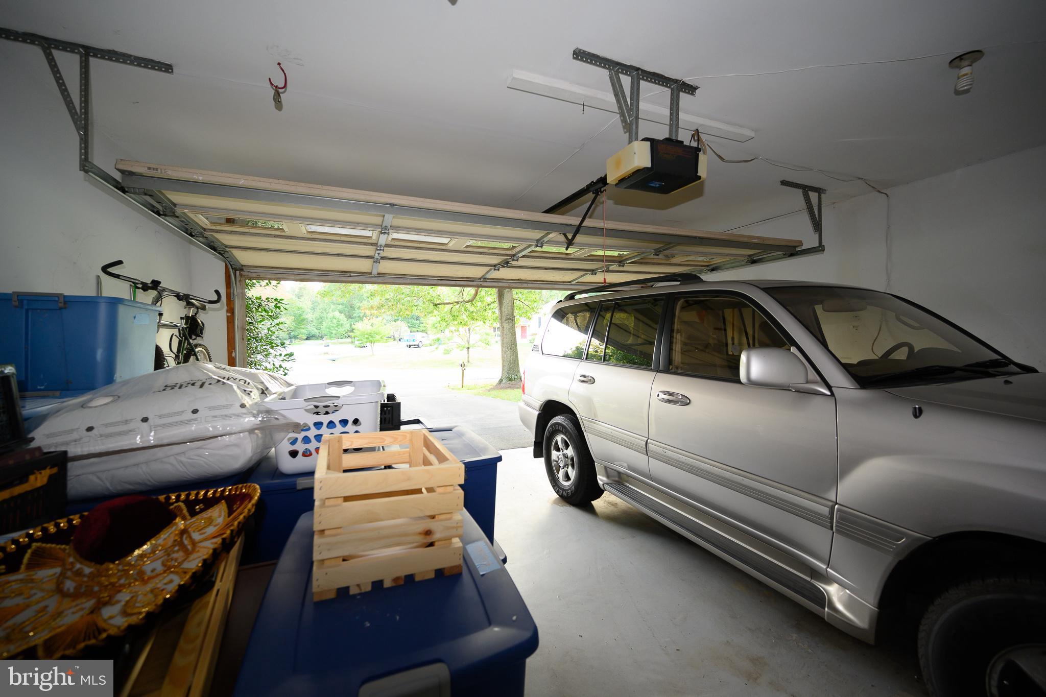 6507 White Post Road Centreville, VA 20121 - Photo 35 of 57 2 - Car Garage