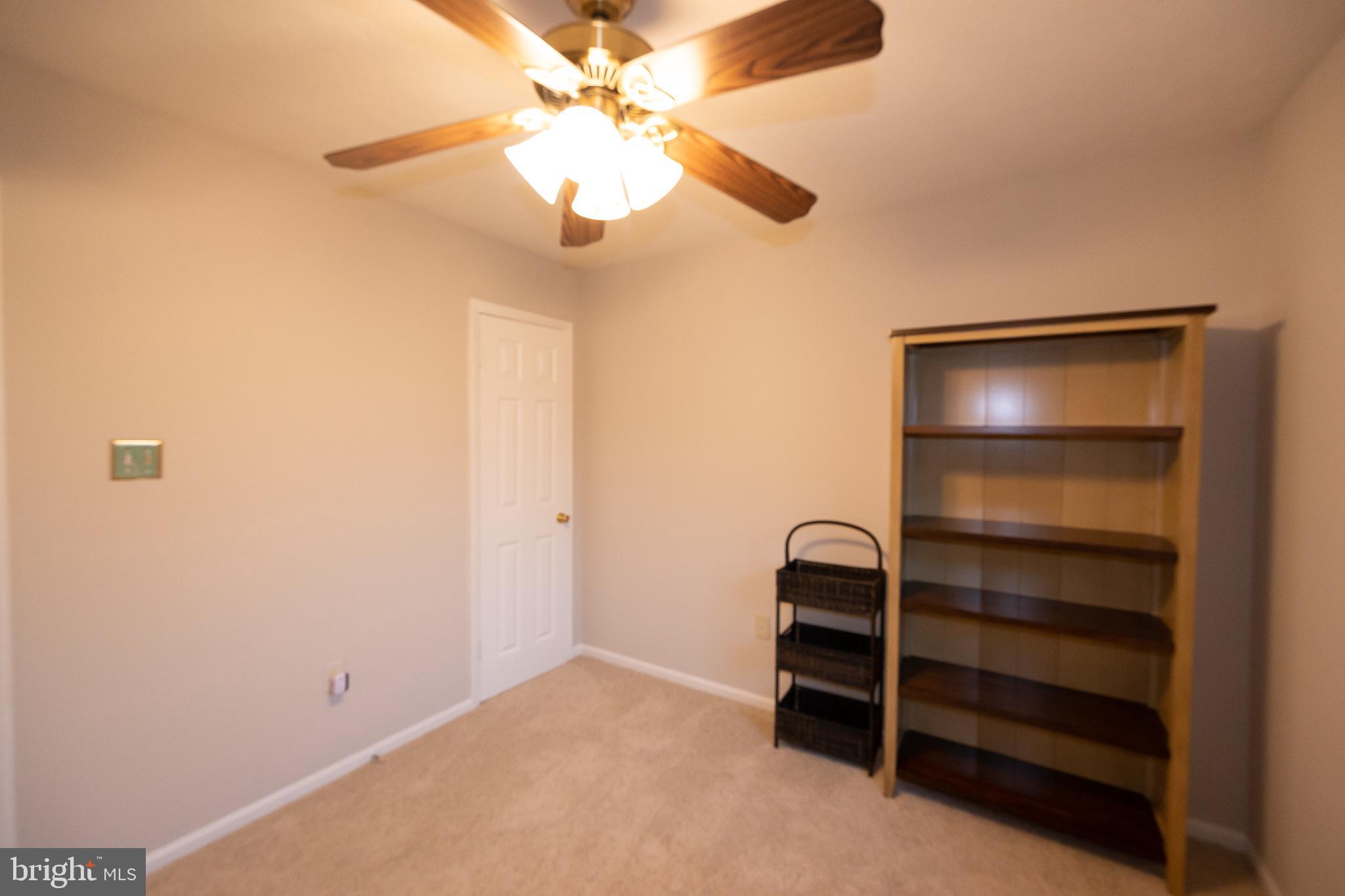 6507 White Post Road Centreville, VA 20121 - Photo 46 of 57 Bed Room # 3
