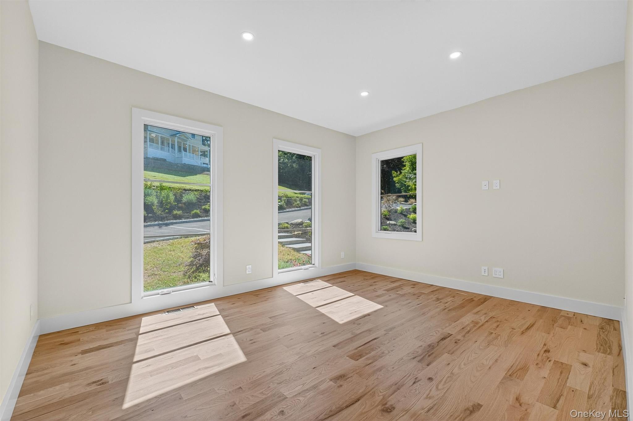 64 Stonehouse Road Somers, NY 10589 - Photo 19 of 48 an empty room with windows