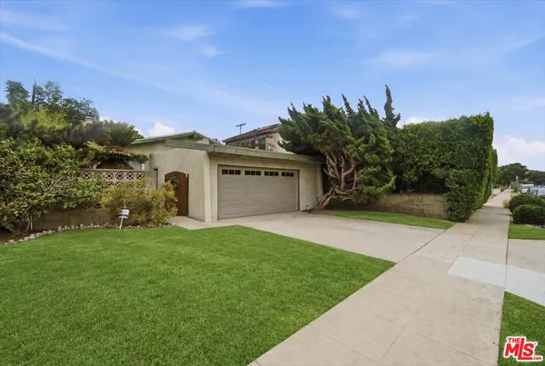 $1,549,000 | 4032 Moore Street, Los Angeles, CA 90066