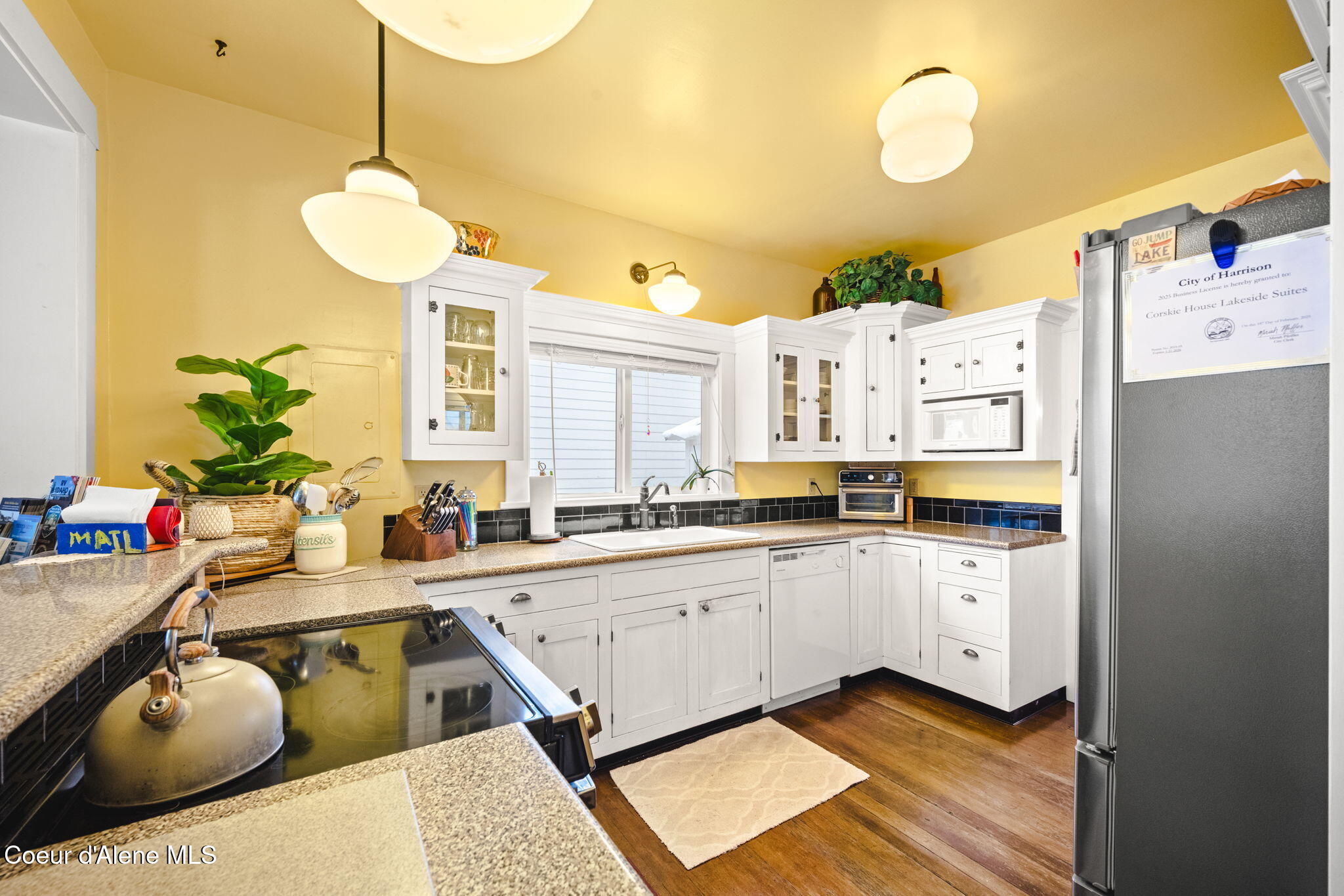 114 North Coeur D'Alene Avenue Harrison, ID 83833 - Photo 28 of 79 27-web-or-mls-DSC_2427