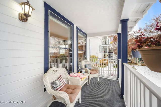 $1,500,000 | 114 North Coeur D'Alene Avenue, Harrison, ID 83833