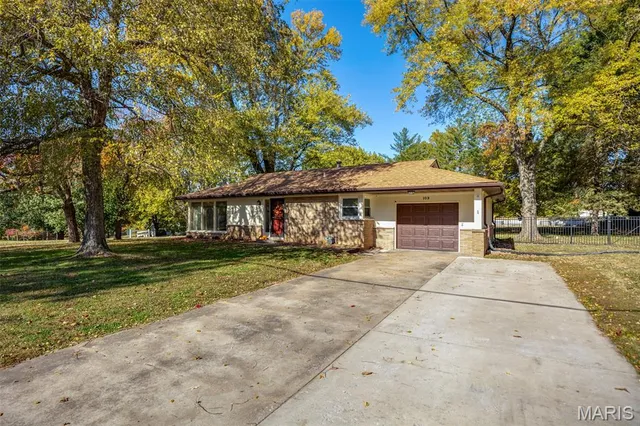 $280,000 | 103 Thomas Terrace, Edwardsville, IL 62025