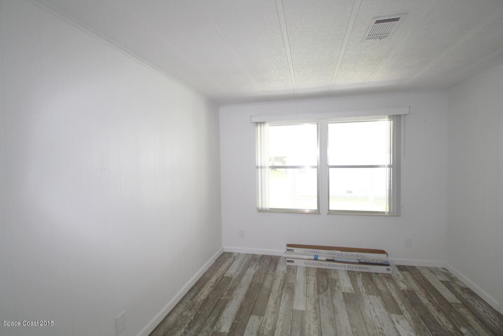 540 Ruth Circle West Melbourne, FL 32904 - Photo 12 of 19 Guest-Bedroom