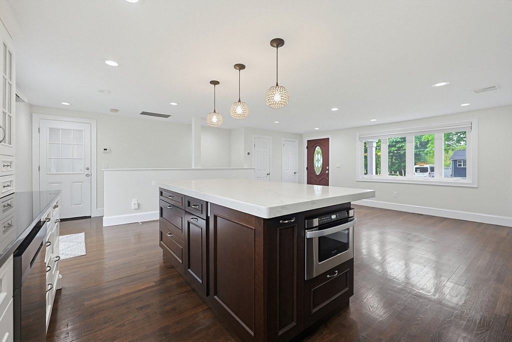 20 Mulhall Drive Ashland, MA 01721 - Photo 8 of 42