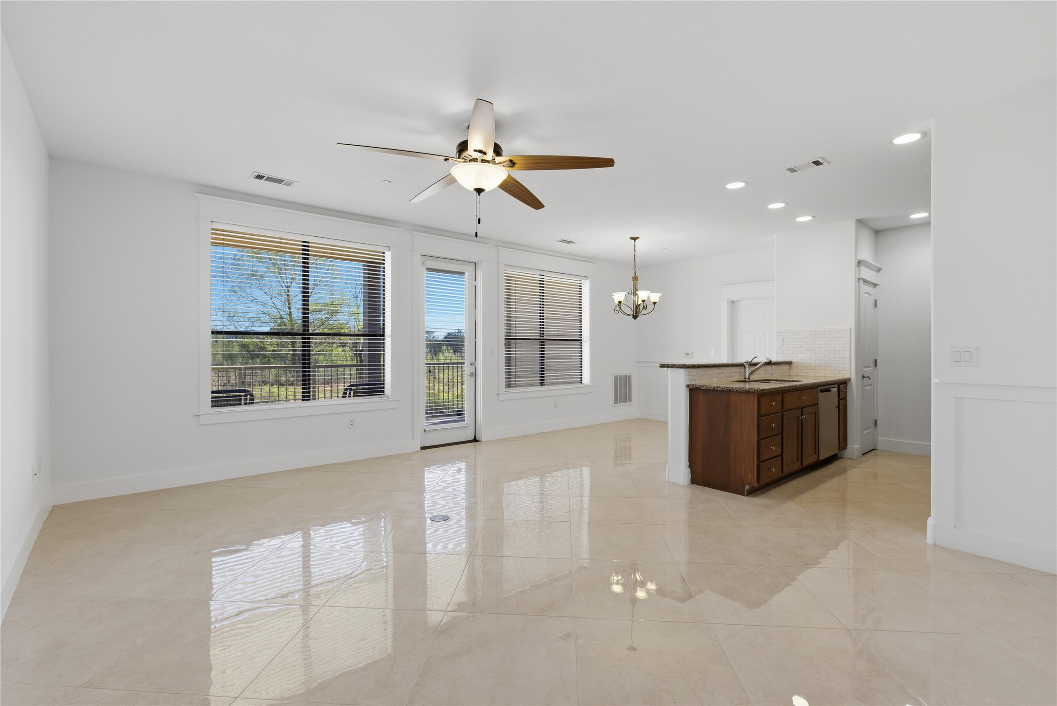 17700 Edgewood Way, Unit 101 Jonestown, TX 78645 - Photo 6 of 40