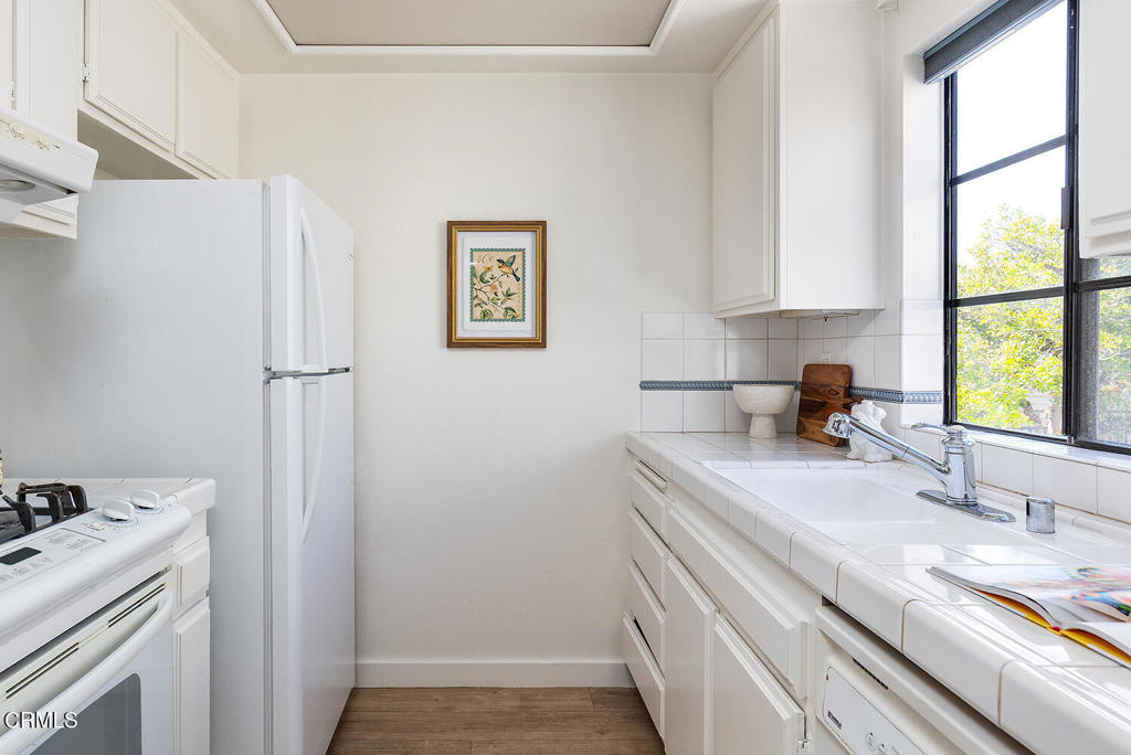 249 Alpine Street, Unit 38 Pasadena, CA 91106 - Photo 14 of 24 249 Alpine St #38 014-mls