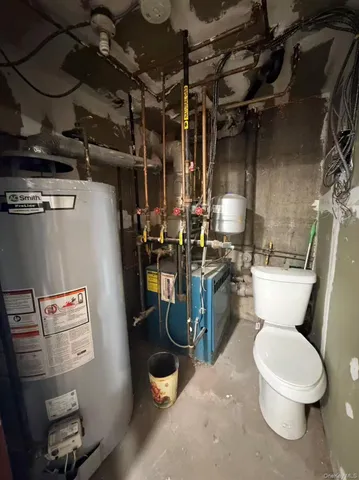 $1,638,000 | 59-07 59th Drive | Maspeth