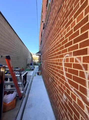 $1,638,000 | 59-07 59th Drive | Maspeth