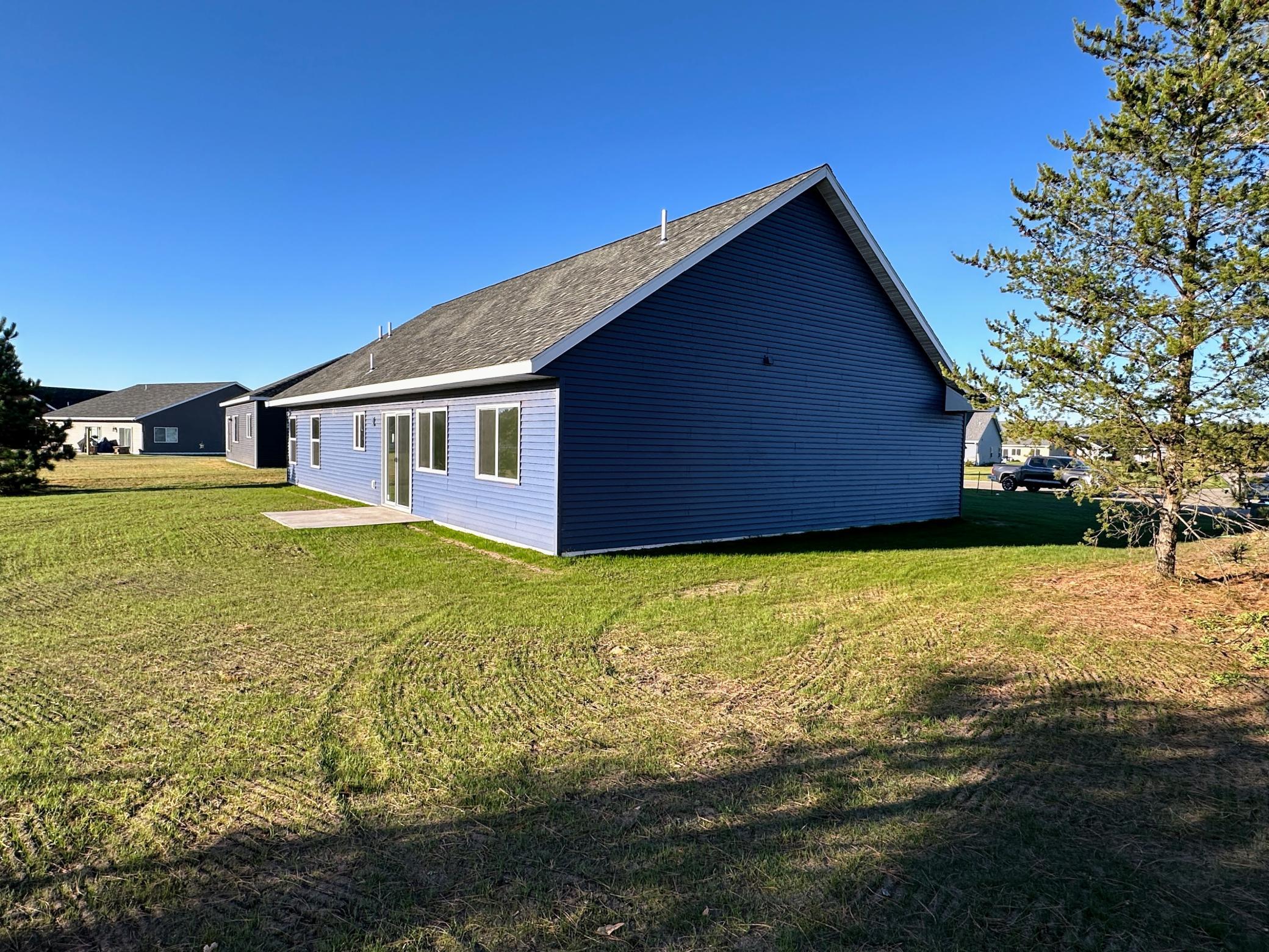 916 7th Avenue Northwest Perham, MN 56573 - Photo 11 of 28