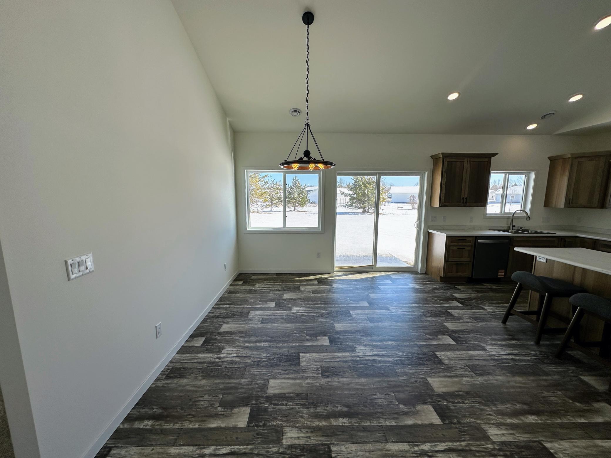 916 7th Avenue Northwest Perham, MN 56573 - Photo 14 of 28