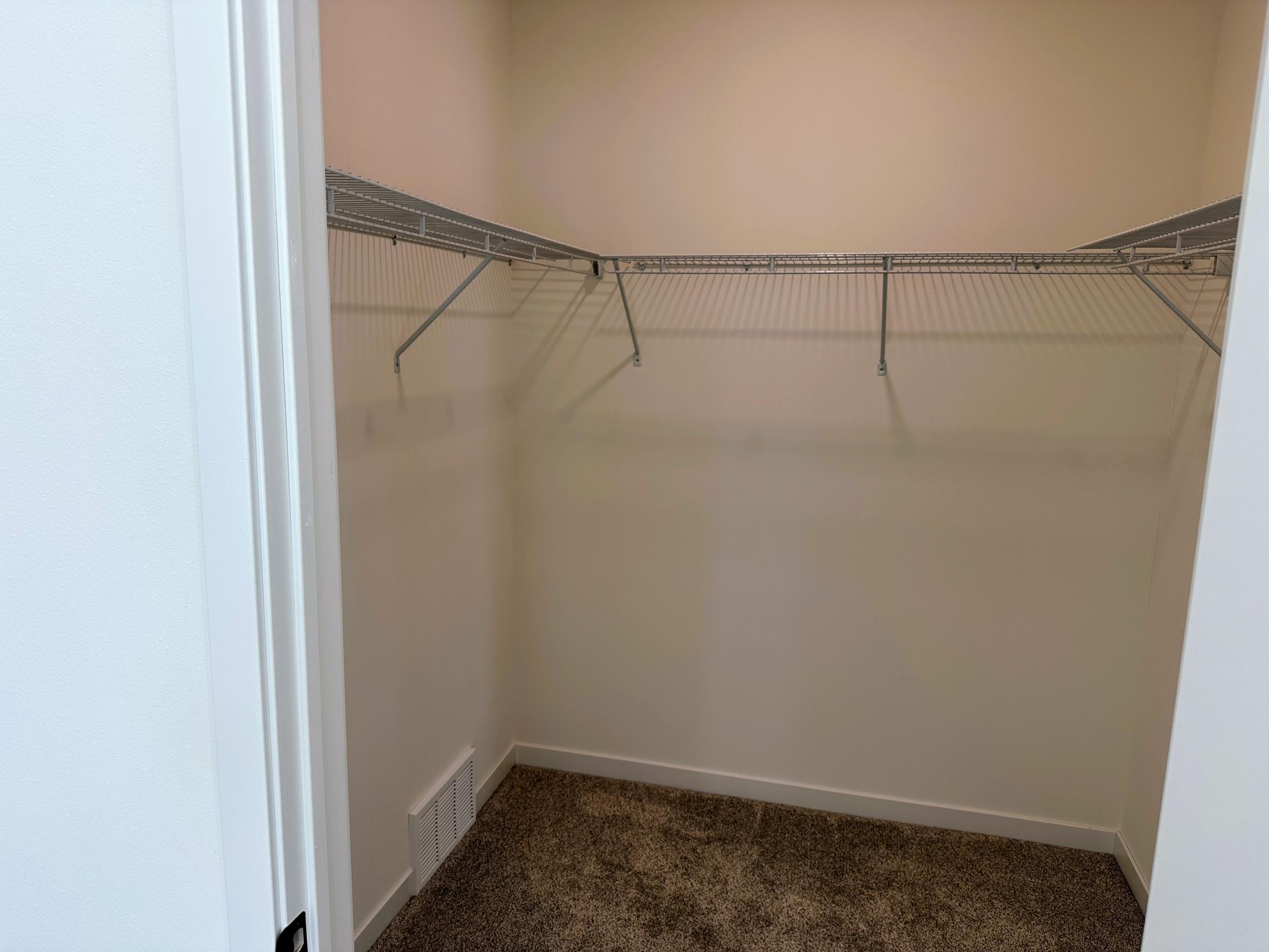 916 7th Avenue Northwest Perham, MN 56573 - Photo 19 of 28