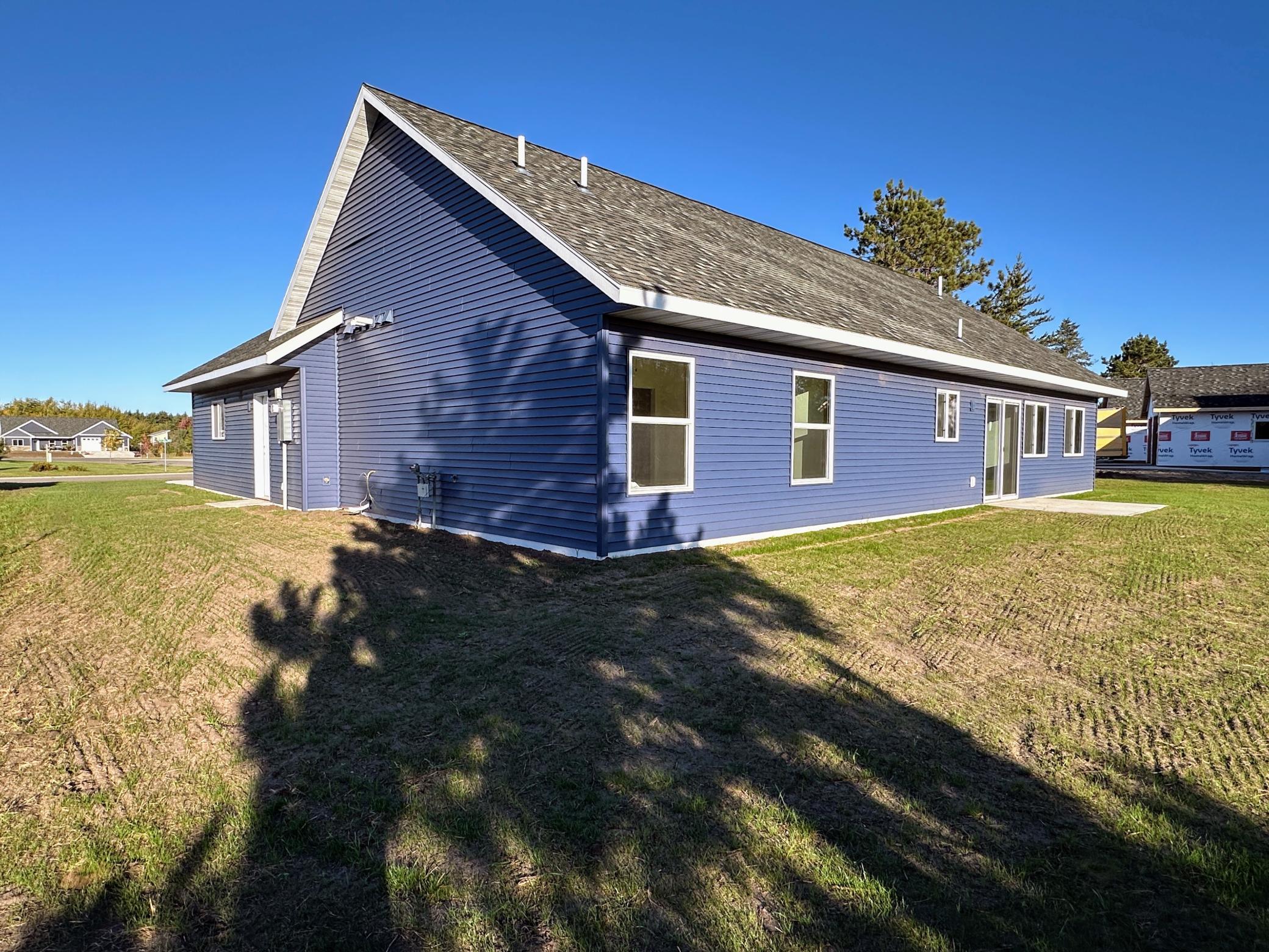 916 7th Avenue Northwest Perham, MN 56573 - Photo 9 of 28