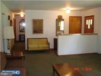 13 Johnson Road Lawrenceville, NJ 08648 - Photo 4 of 12