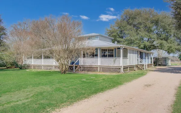 $1,500 | 15510 Cypress Garden Drive, Unit A, Tomball, TX 77377