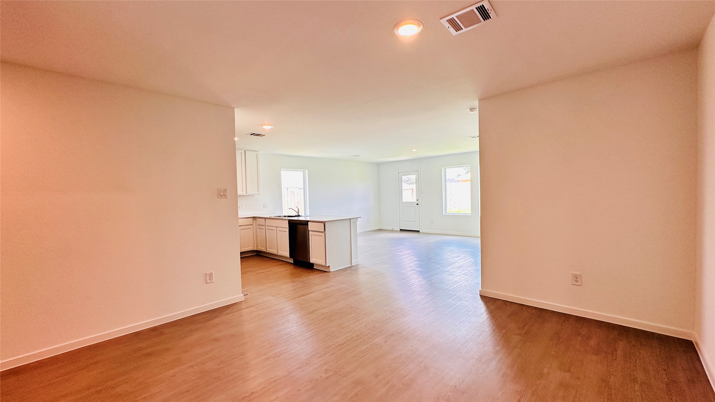 206 Amy Street Angleton, TX 77515 - Photo 16 of 39