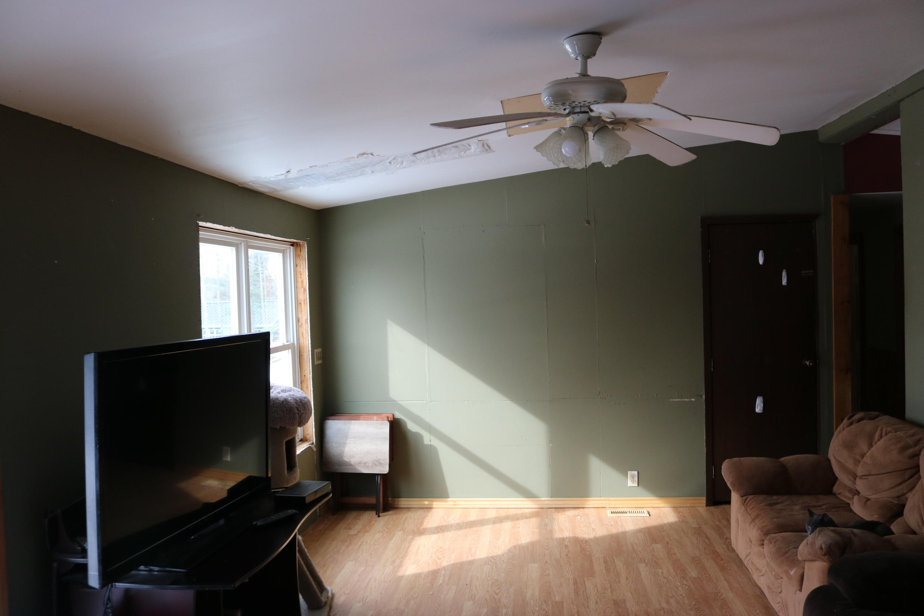 29 F F Sanborn Road Sabattus, ME 04280 - Photo 7 of 16 Living-Room1