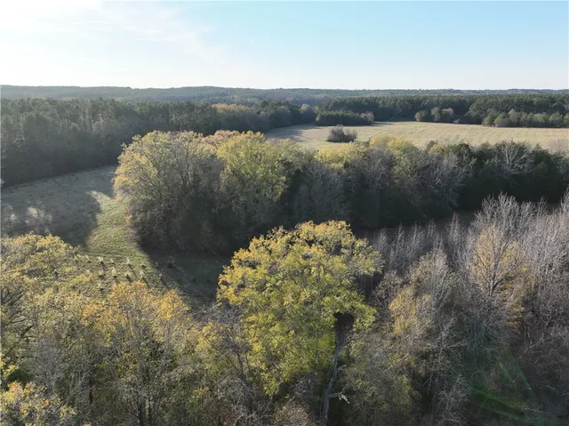 $474,500 | 1 Seneca St Extension, Calhoun Falls, SC 29628