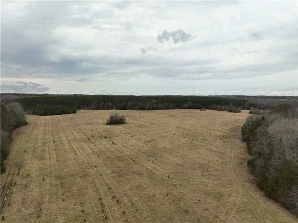 $438,000 | 1 Seneca St Extension, Calhoun Falls, SC 29628