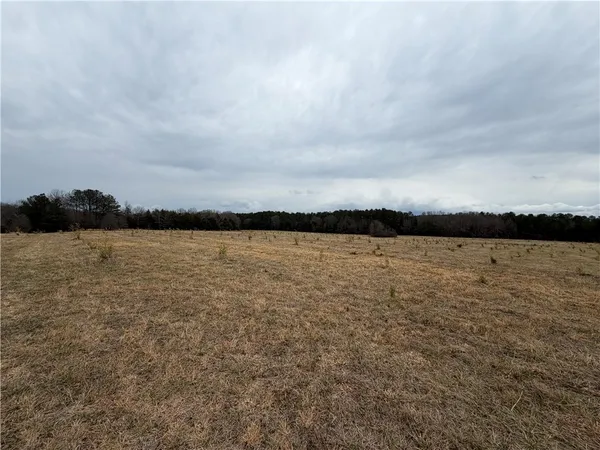 $438,000 | 1 Seneca St Extension, Calhoun Falls, SC 29628