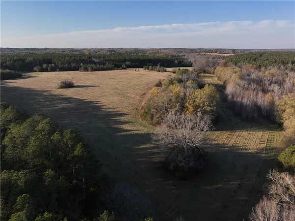 $438,000 | 1 Seneca St Extension, Calhoun Falls, SC 29628