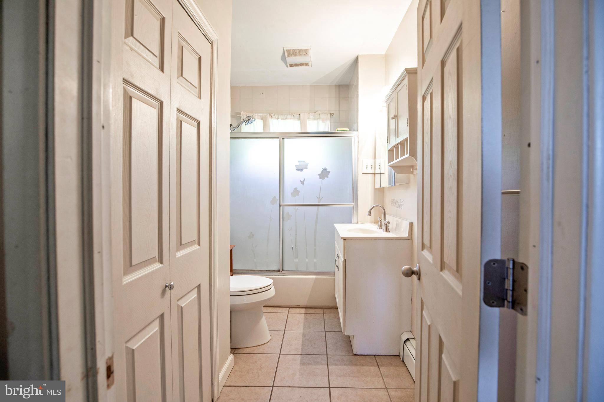 1297 Lindenhurst Road Newtown, PA 18940 - Photo 12 of 38 Bathroom Main Level