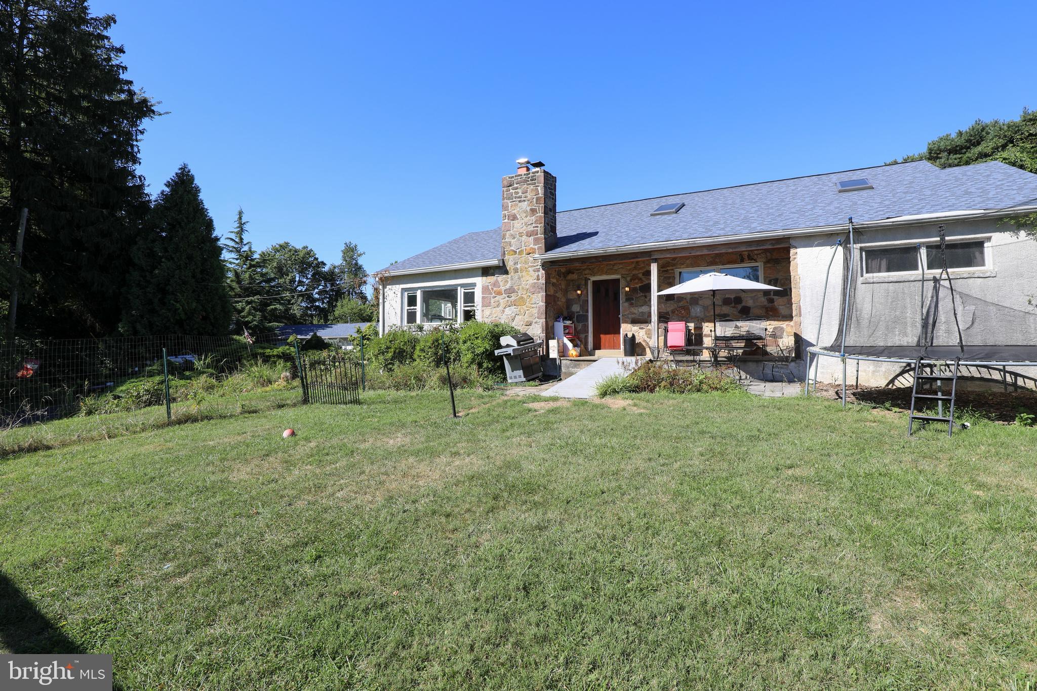 1297 Lindenhurst Road Newtown, PA 18940 - Photo 26 of 38 Gallery Image 26