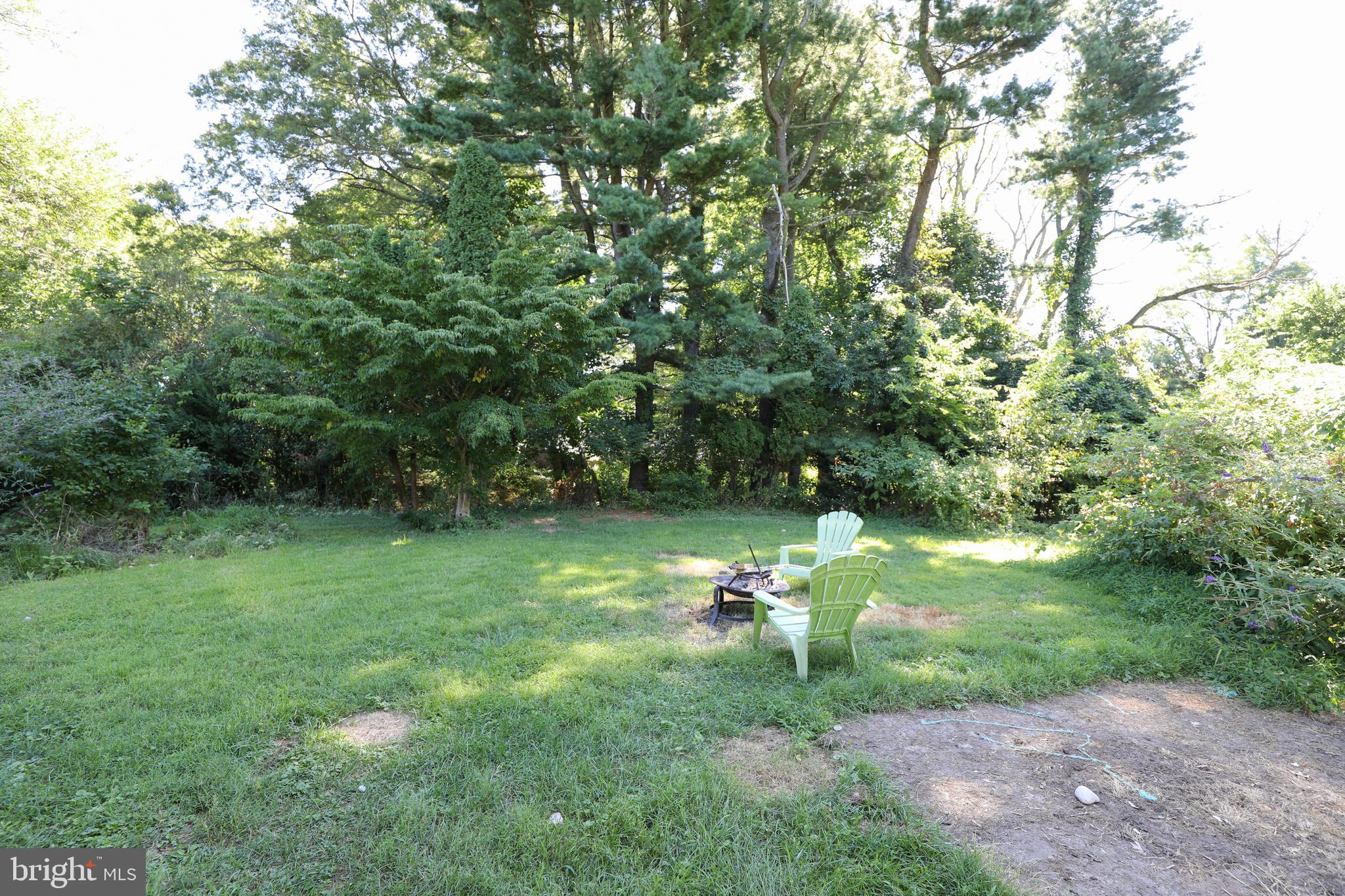 1297 Lindenhurst Road Newtown, PA 18940 - Photo 29 of 38 nice areas to relax