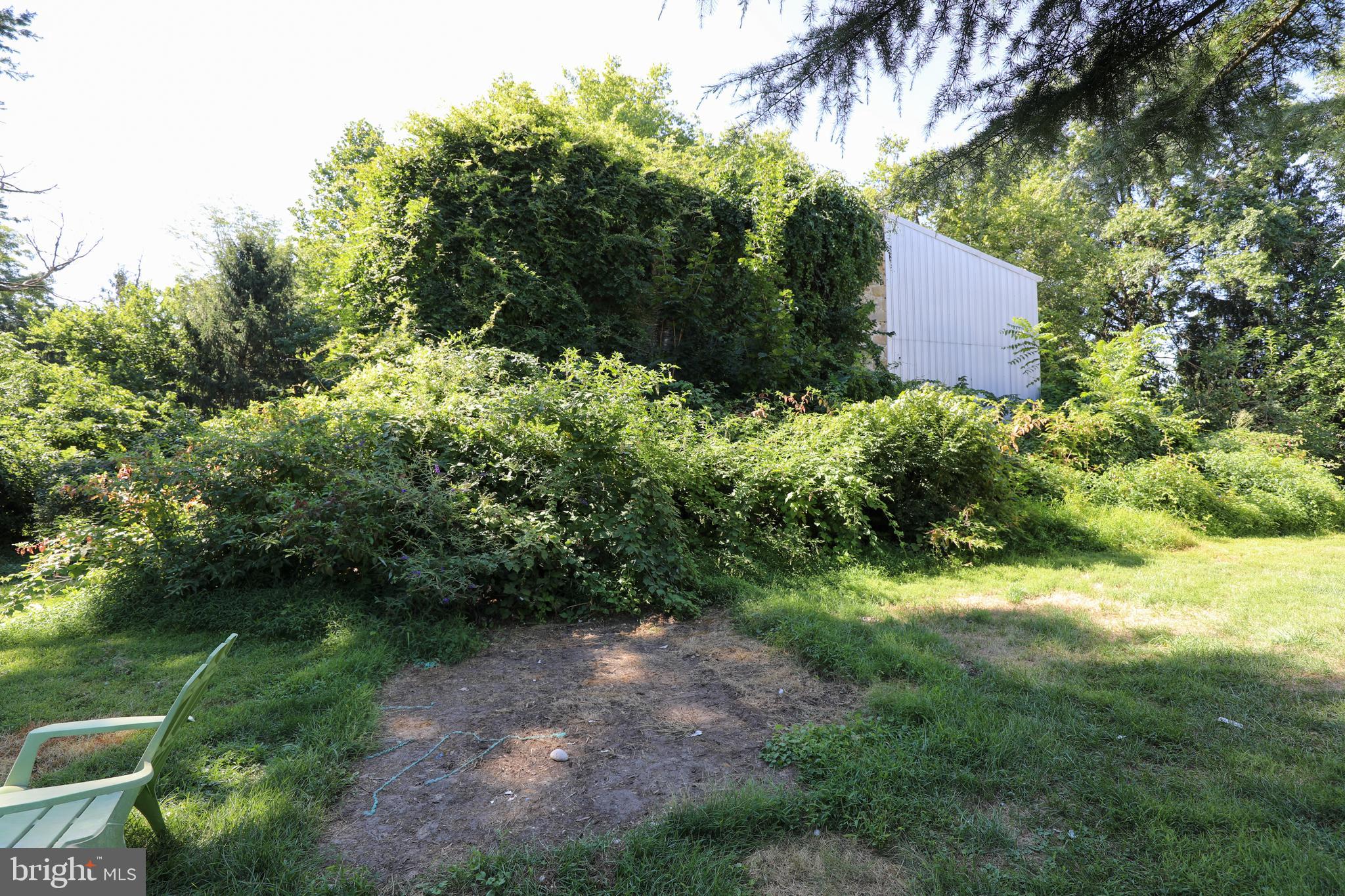 1297 Lindenhurst Road Newtown, PA 18940 - Photo 32 of 38 Gallery Image 32
