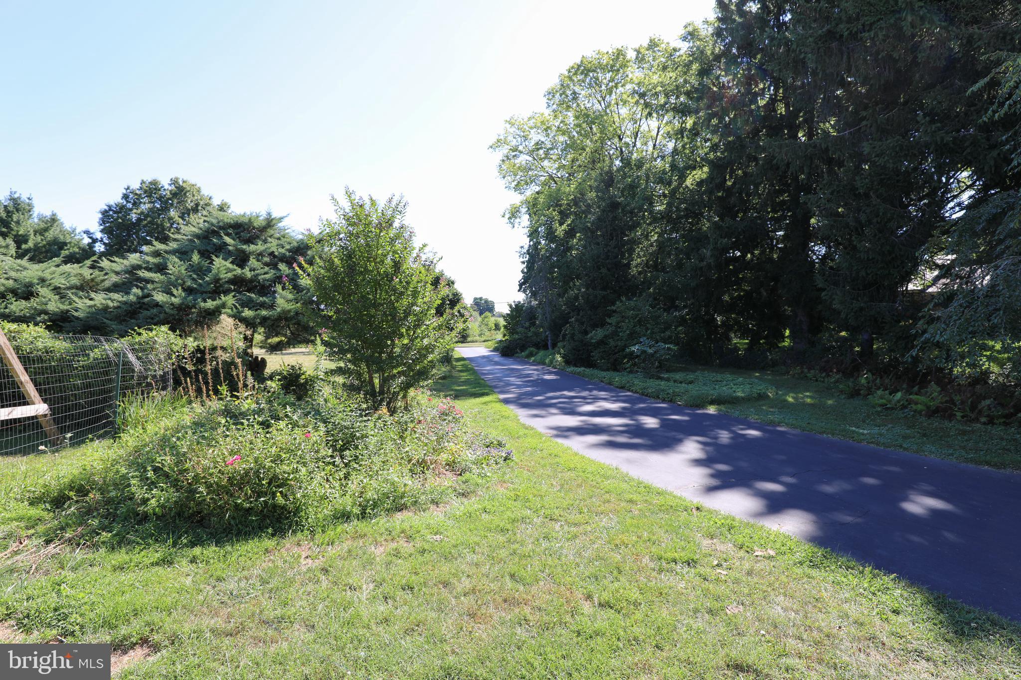 1297 Lindenhurst Road Newtown, PA 18940 - Photo 36 of 38 Gallery Image 36