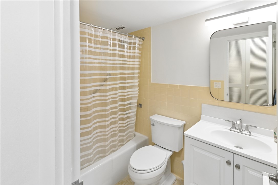 1400 East Avenue, Unit UN605 Rochester, NY 14610 - Photo 15 of 23