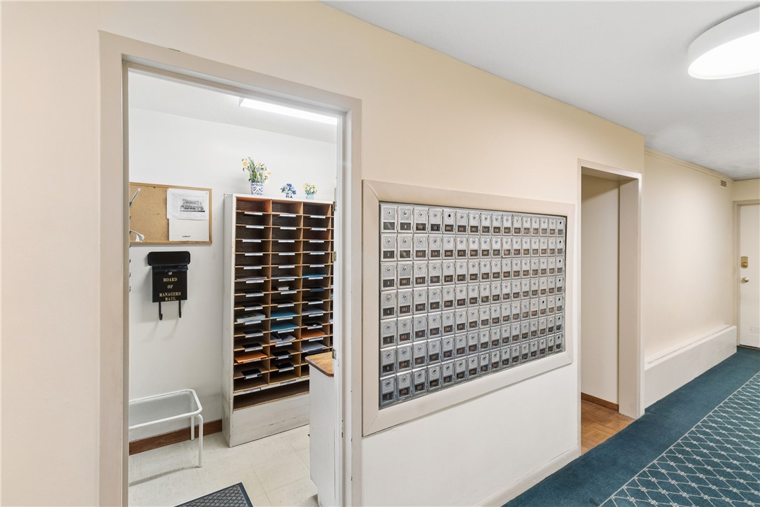1400 East Avenue, Unit UN605 Rochester, NY 14610 - Photo 16 of 23