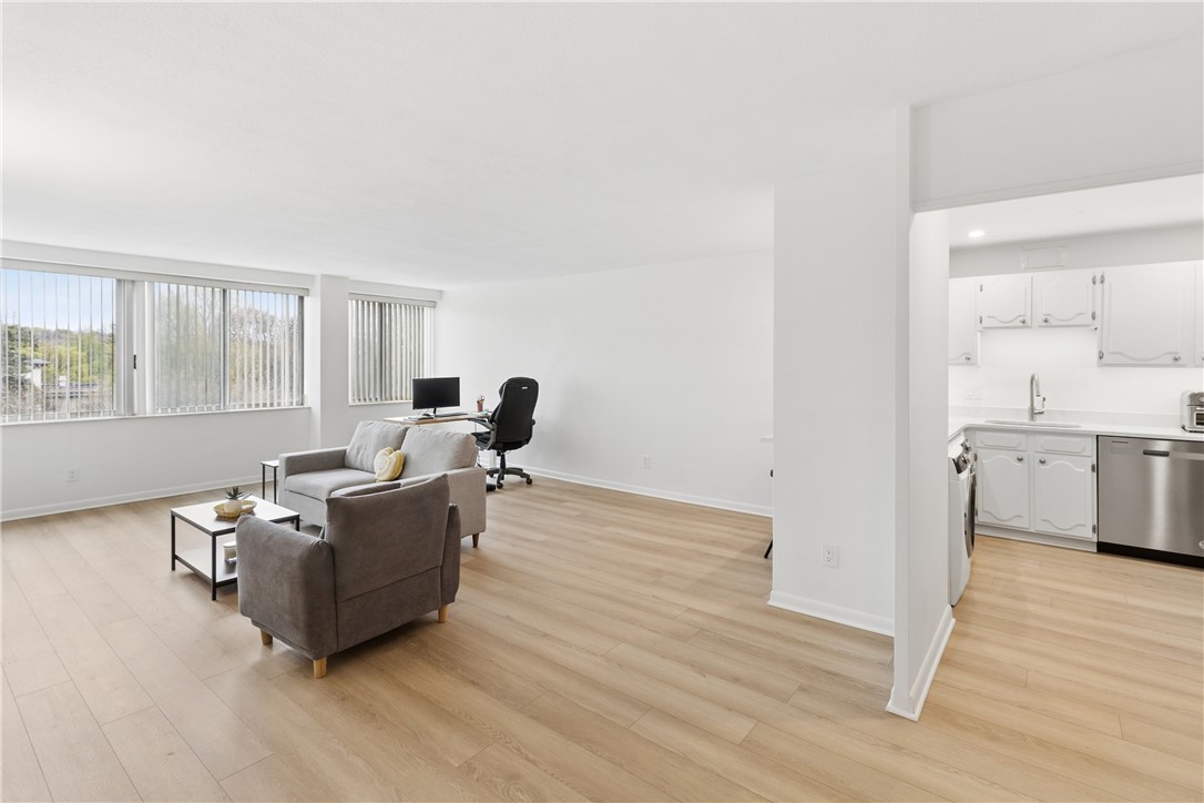 1400 East Avenue, Unit UN605 Rochester, NY 14610 - Photo 9 of 23