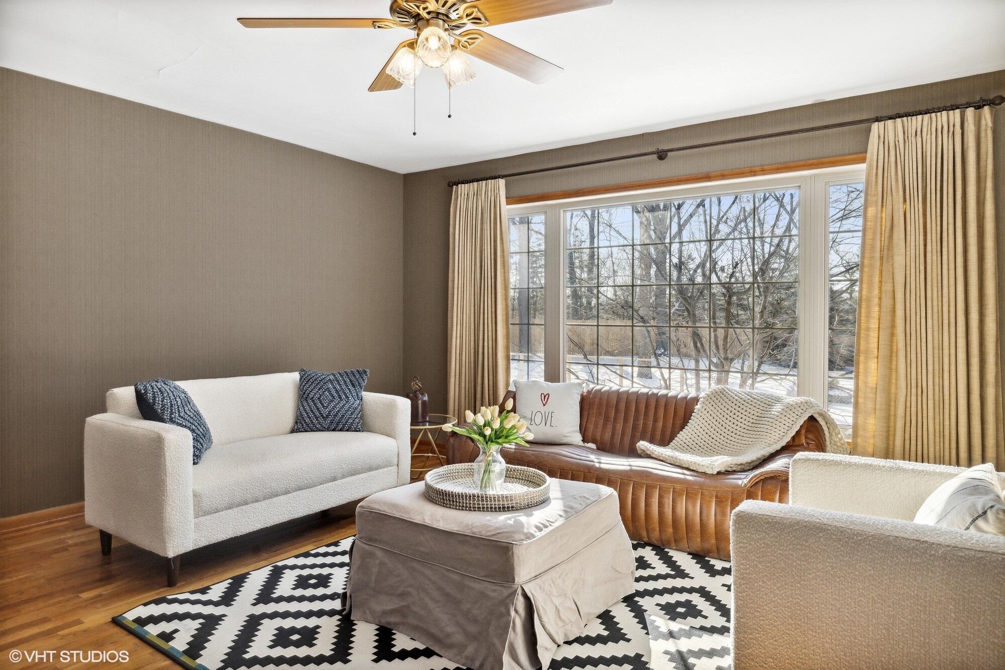 9450 Community Hall Road Union Pier, MI 49129 - Photo 5 of 34 04_9450CommunityHall_1_LivingRoom_MRED_2