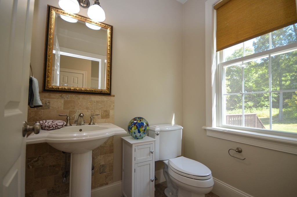 87 Uxbridge Road Sutton, MA 01590 - Photo 13 of 29